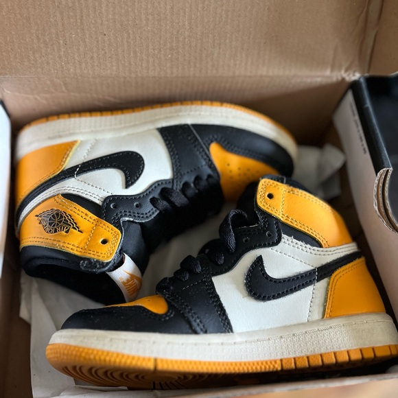 Air Jordan 1 Retro High OG Taxi Yellow black - Picture 11 of 11